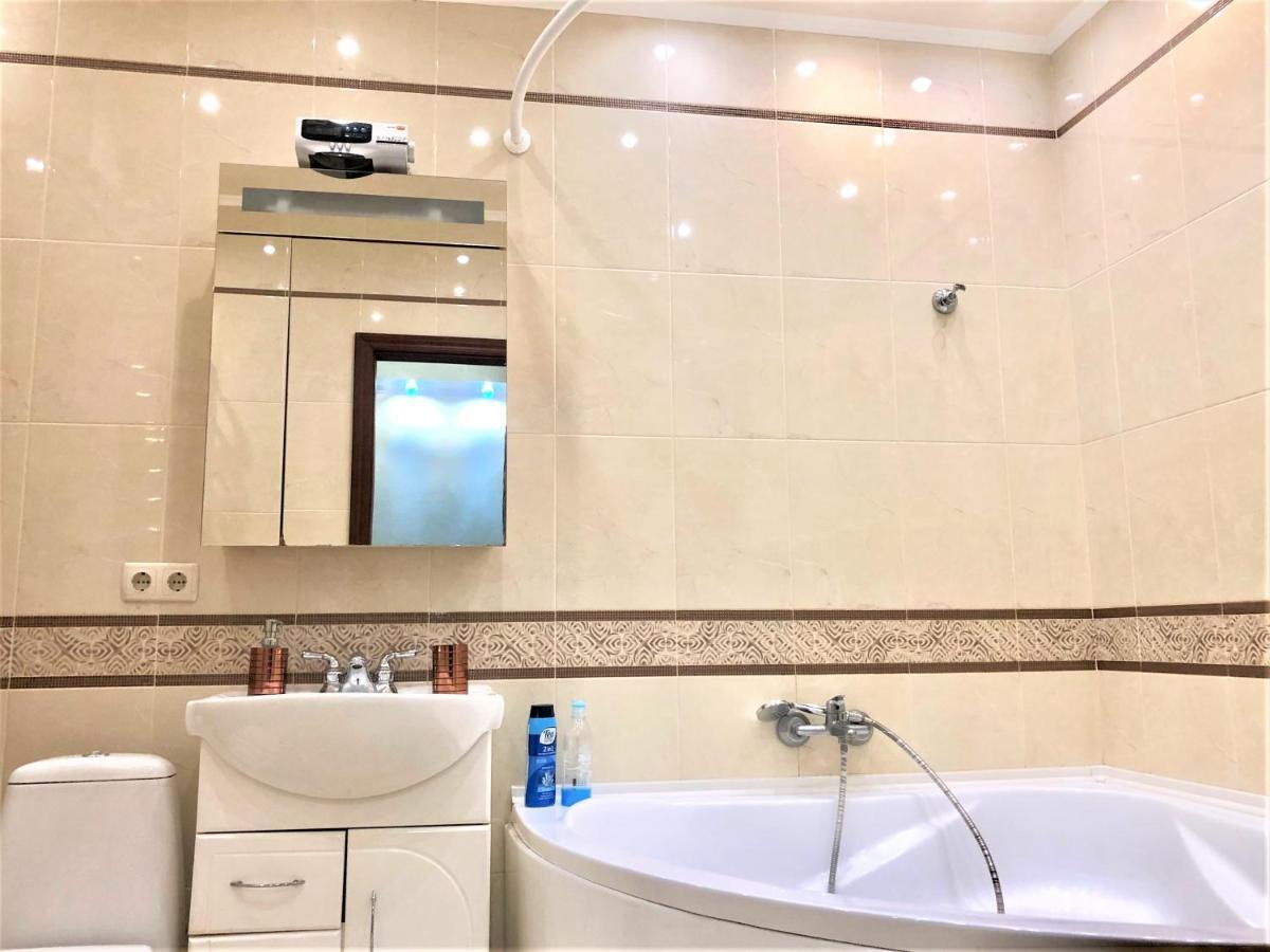 Vip Апартаменти З Видом На Озеро Kiev Dış mekan fotoğraf